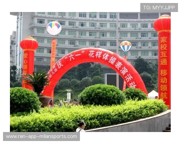 体操俱乐部举办学员成果汇报展演增强家校互动，体操协会会长